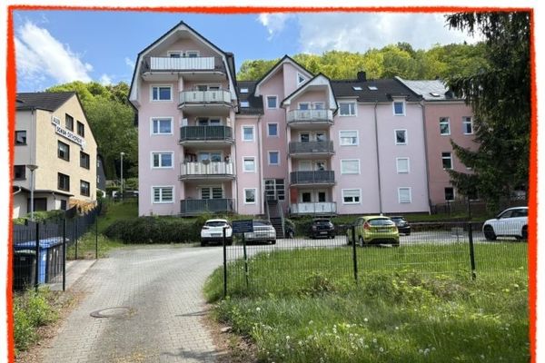 3-Zimmer-Maisonetten-Wohnung mit BALKON und PKW-SP in Aue/Erzgebirge günstig zu vermieten!