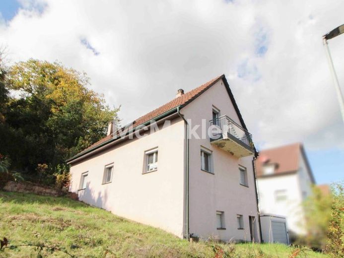 Einfamilienhaus mit Balkon in ruhiger Randlage von Dürrmenz – Foto 1