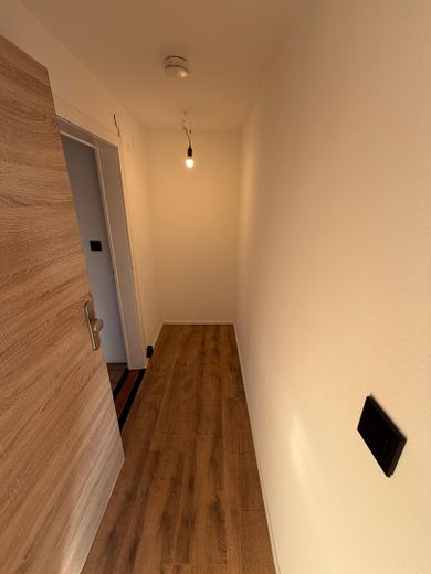 Reserviert! Vermietete Dachgeschosswohnung zur Kapitalanlage, Mietrendite 5,7 % – Foto 8