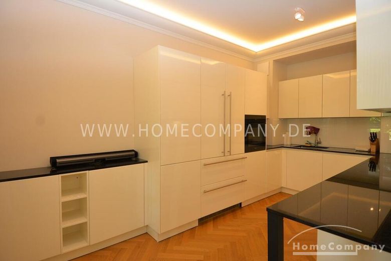 Prima occupazione - appartamento di lusso vicino a 
Ku´Damm con garage sotterraneo – c707bc0d60bca2df1a1021602680a372668cbf6b.jpg