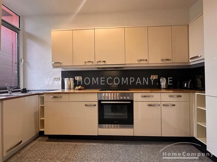 Appartamento arredato modernamente a Alt-Saarbrücken – 6aaa3f68b3eda20169db3eac211d97f9c19b82f9.jpg