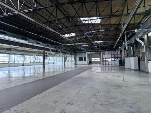 Produktions- und Lagerflächen zu vermieten (Gebäude C) – Halle