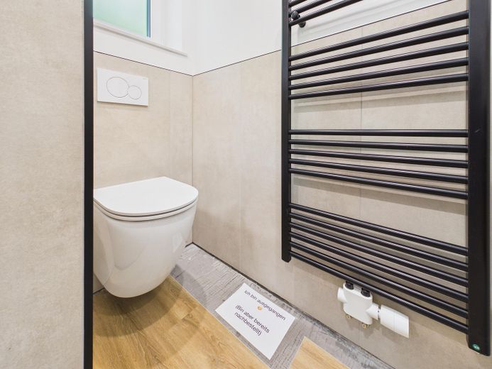 PROVISIONSFREI! Exklusives Wohnen am Burgberg – separates WC