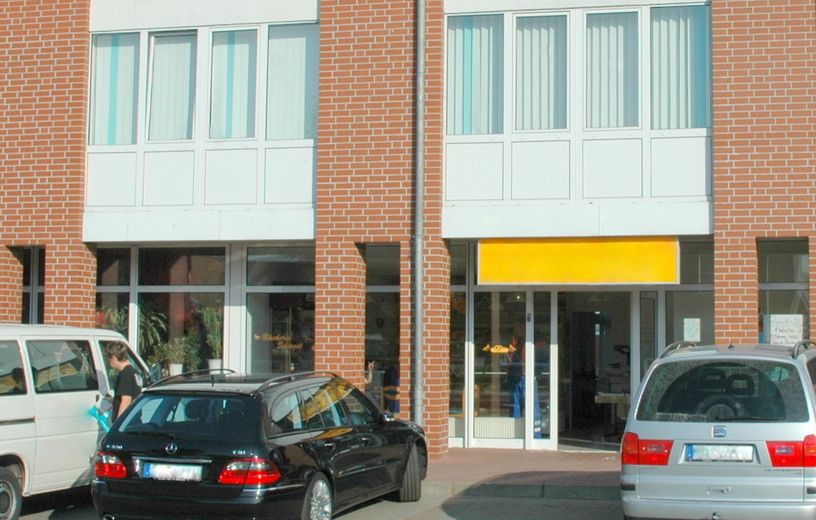 Modernisiertes Haus in einer Wohnanlage inkl. Praxisräume. Sehr gut für Investoren geeignet. – TRENDIGES TOP-AMBIENTE 