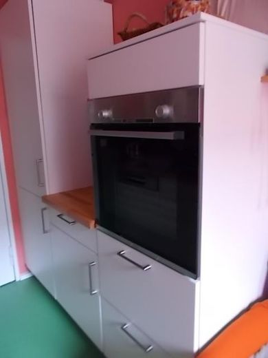 RESERVIERT  Schäfersee-Nähe! Bezugsfrei, lebendig – Küche - Markengeräte