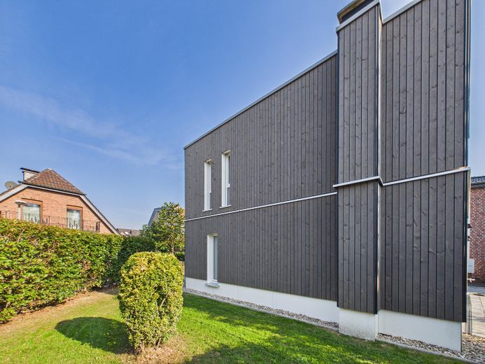 Wie neu! Hochwertig saniertes, freistehendes Einfamilienhaus in Wesel-Lackhausen – Gartenansicht