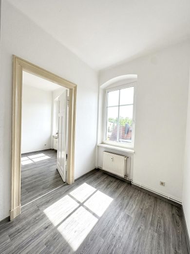 Helle 2- Zimmerwohnung im 2OG- Erstbezug nach Sanierung – Foto 1