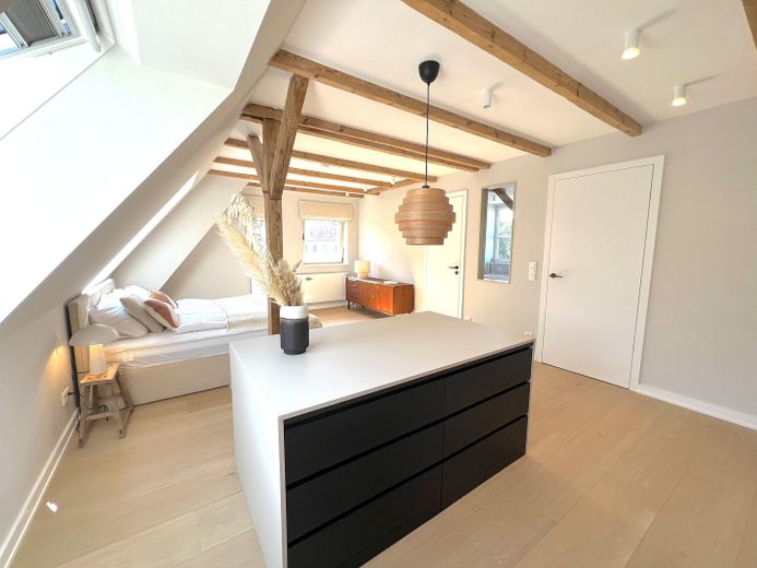 Vollmöbliertes großes Endreihenhaus in Blankenese – 2. OG Masterbedroom