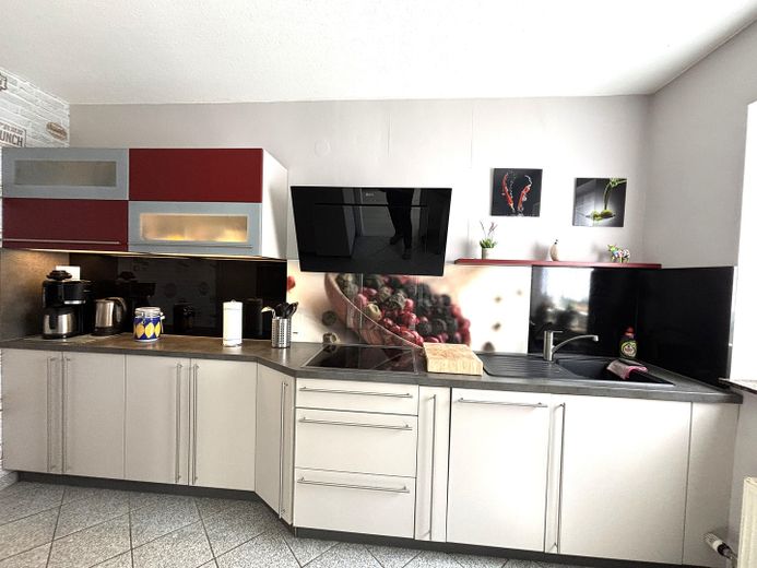 Schöne, helle 3 ZKB-Wohnung mit Terrasse in ruhiger Lage – Foto 4