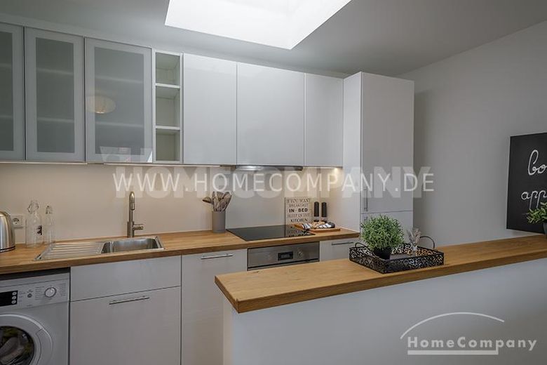 Wunderschöne, voll möblierte 2-Zimmer-Wohnung über zwei Ebenen mit herrlicher Dachterrasse in Moosach – 5c14881d7cb9b01df31bd0d88a01497a999a55b3.jpg