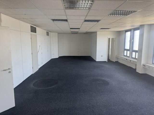 schöne helle Büroflächen Büro Buero 50-500 QM in zentraler Lage mit Parkplätzen und Aufzug – Foto 13