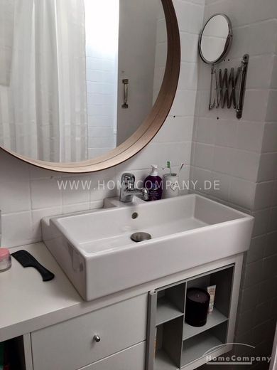 Bockenheim (8064303) Helle möblierte Dachwohnung in guter Lage – 1fb88c488b22c8f39f2311f7e649e0968aa91781.jpg