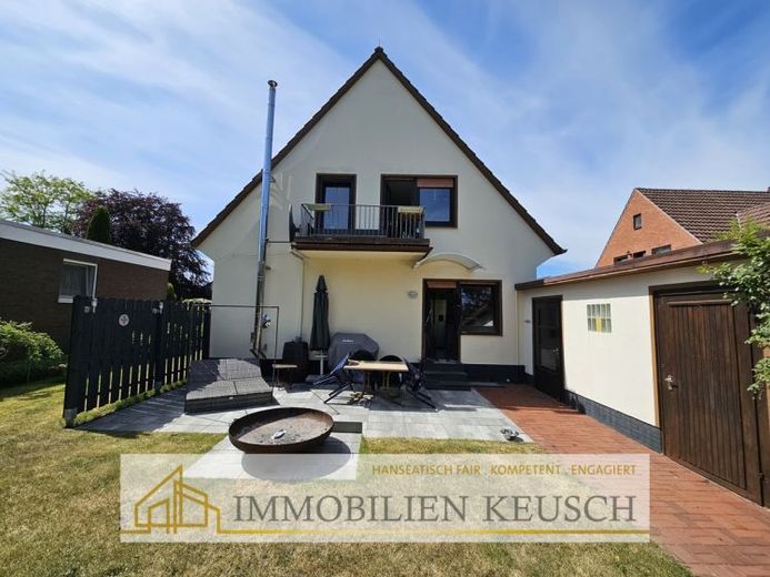 Traumgrundstück inklusive – 2-Familienhaus mit Terrassen, Balkon & Doppelgarage – Foto 1