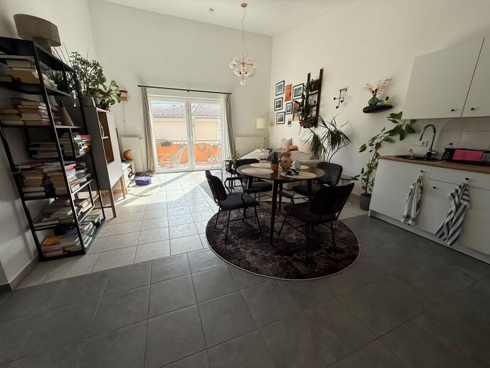Schöne, sonnige 2-Zimmer-Dachgeschosswohnung – Wohn- Esszimmer