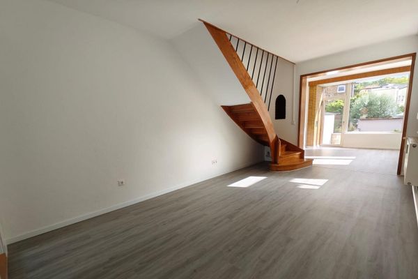 Erstbezug nach umfassender Renovierung: Großzügige 4-Zimmer-Maisonette in Mainz-Mombach