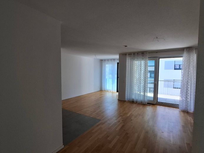 Ideaal voor stellen of kleine gezinnen: 3-kamerappartement – Wohn - und Esszimmer mit Zuga…