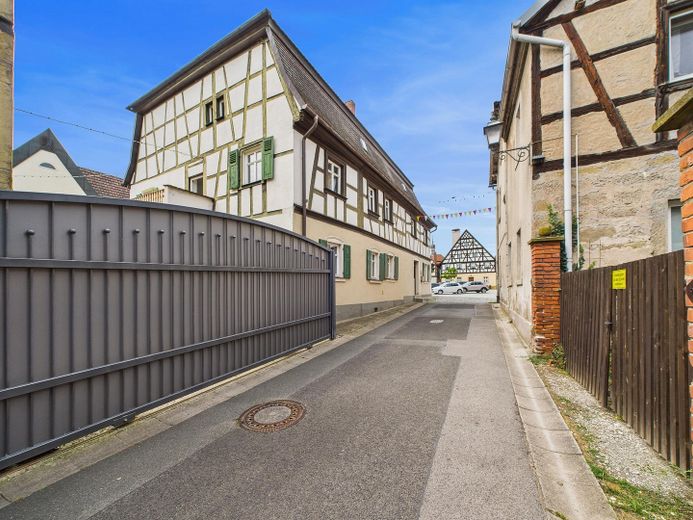 Haus in Baunach (WG, Großfamilien, Mehrgenerationen, Monteure etc. ) – Foto 3
