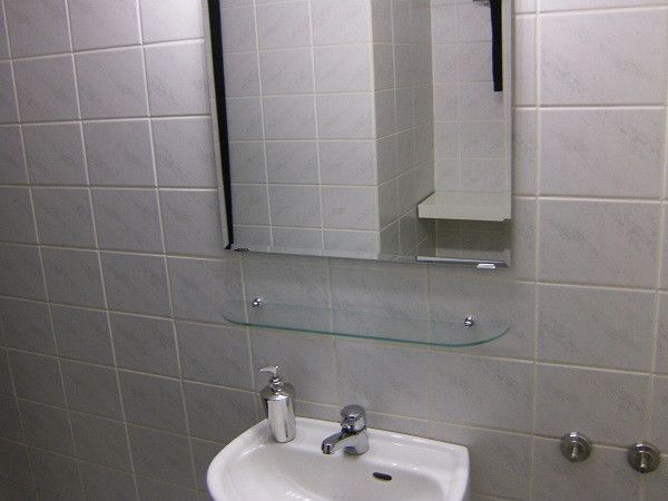 2-Zimmer Wohnung Löffelfertig eingerichtetes Appartment mit 40m² 2-Zimmer Bad – Foto 4