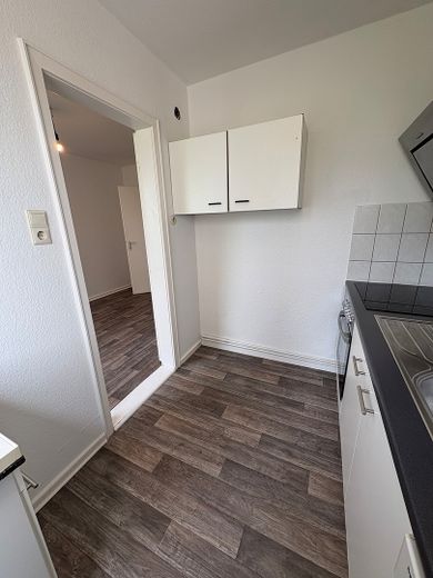 Helle 2-Zimmer-Wohnung in direkter Innenstadtlage Bremerhavens – Küche
