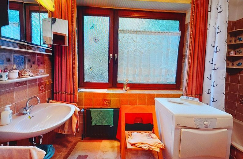 Ruhig gelegenes Einfamilienhaus mit Potenzial – Foto 6