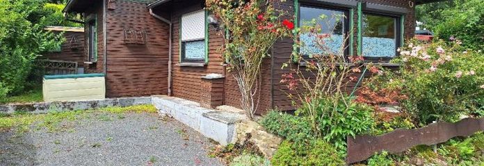 WINDECK-Dattenfeld | Well-maintained weekend house with a great view