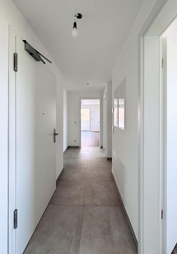 Erstbezug: Moderne 3-Zimmer-Wohnung mit Westbalkon in Anzing - WE03 – Flur