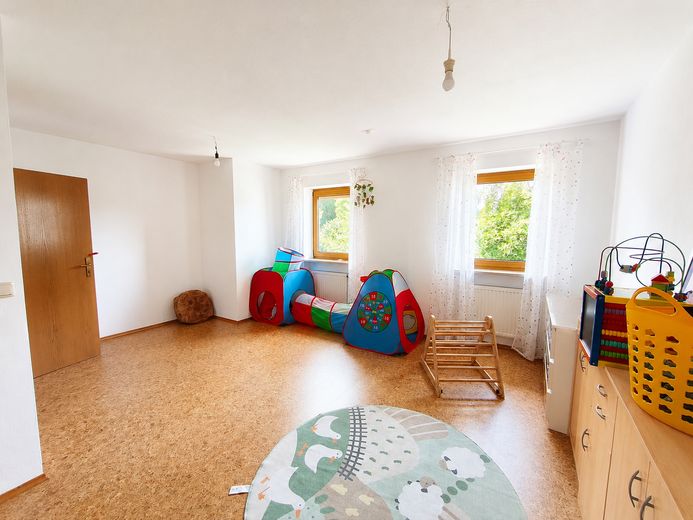 Provisionsfrei - Freistehendes Einfamilienhaus mit großem Garten nahe Stadtplatz und Innauen – Kinderzimmer