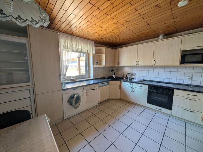 Großes Grundstück in Hüllhorst: Einfamilienhaus mit Potenzial zur Neugestaltung – Bild 8