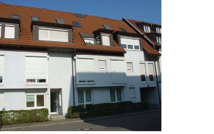 3-Zi-Maisonette, 106 m² 🏔️ Schwarzwaldblick, neue Küche, frisch renoviert, 2 TG – Gebäude v. außen