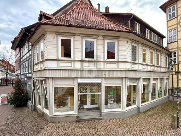 1A-LAGE IN DER INNENSTADT - JETZT VERFÜGBAR – फोटो 1