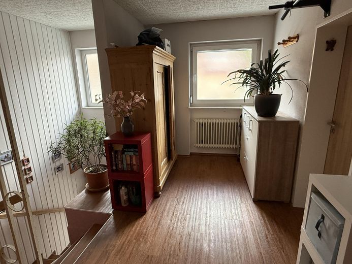 Przestronny dom jednorodzinny w topowej lokalizacji na sprzedaż od osoby prywatnej – Gang Geschoss 1.