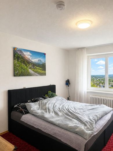 Attraktive Eigentumswohnung mit Balkon und solider Rücklage – Schlafzimmer