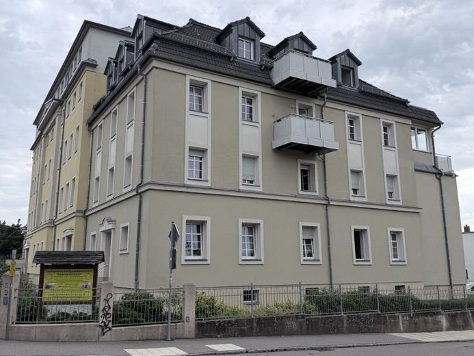 3-Raumwohnung in zentraler Lage – Photo 1