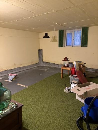 Bremen-Radio Bremen, gut aufgeteiltes Einfamilienhaus in Zentraler Lage – Keller
