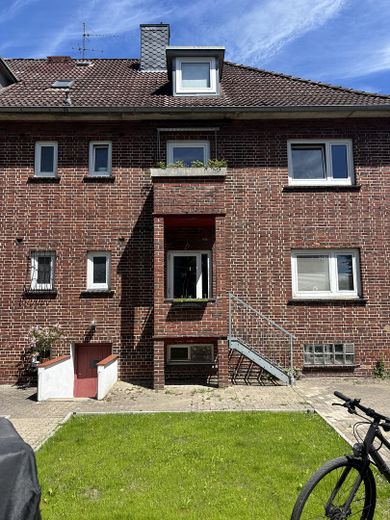 EG-Wohnung im Rosenhof – Blick vom Hof