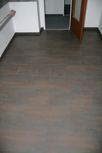 Küche: Bodenfliesen