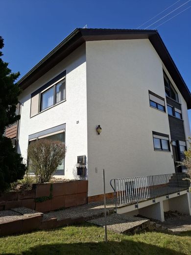 Aussenansicht_seitlich Eingang