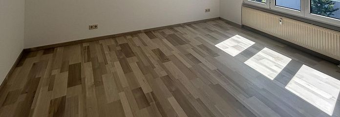 Erstbezug nach Renovierung - Großzügige 2ZKB in ruhiger Lage – Schlafzimmer