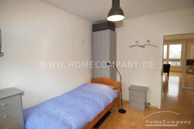 Voll möblierte Drei-Zimmer-Wohnung in saniertem Altbau, Berlin Friedrichshain – 401e1aa6c7ba329dc48cc710653e0b52ae43cafc.jpg