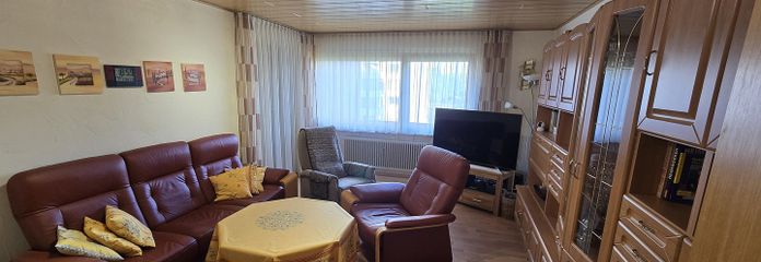 Wangen'de kış bahçeli geniş 108 m² daire – Wohnzimmer