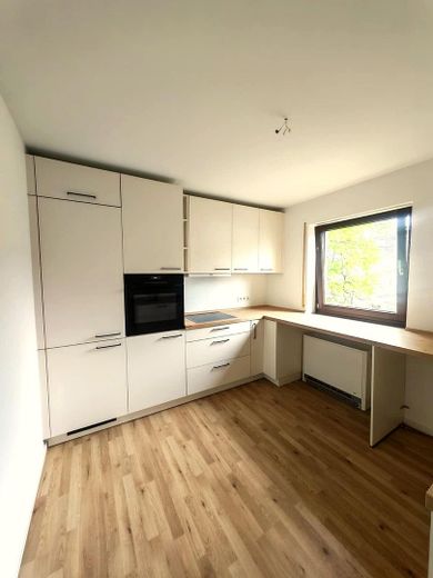 3 Zimmer Wohnung, 1.OG mit Gartennutzung – Küche