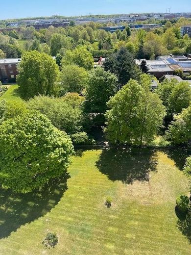 Hannover-Bemerode'un sakin ve seçkin konumunda cazip 3 odalı daire (72 m²) – Ausblick  Schlafzimmer Büro
