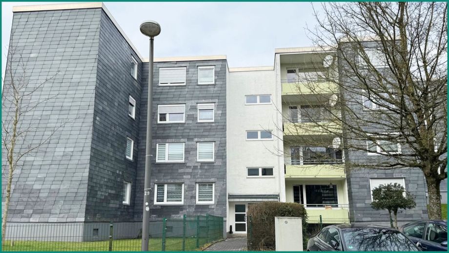 HÜBSCHE 3-ZIMMER-EIGENTUMSWOHNUNG MIT TOLLEM ZUSCHNITT UND BALKON IN RADEVORMWALD, PROVISIONSFREI! – Außenansicht des Wohnhauses