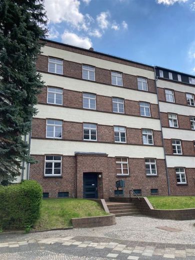 Große 1-Zi. mit Laminat, Wanne, Abstellraum &amp; Balkon in ruhiger Lage! EBK mgl. – PHOTO-2023-04-28-13-32-46_1