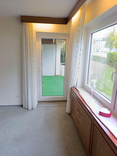 Wohnzimmer zum Balkon