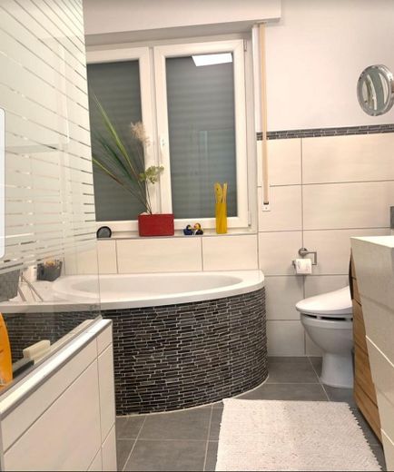 Bad Dusche Wanne Waschbe+ WC