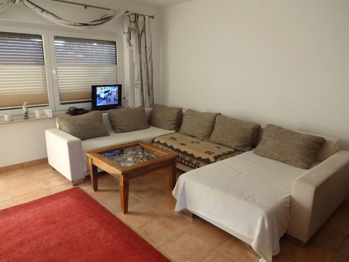Wohnzimmer mit Couch