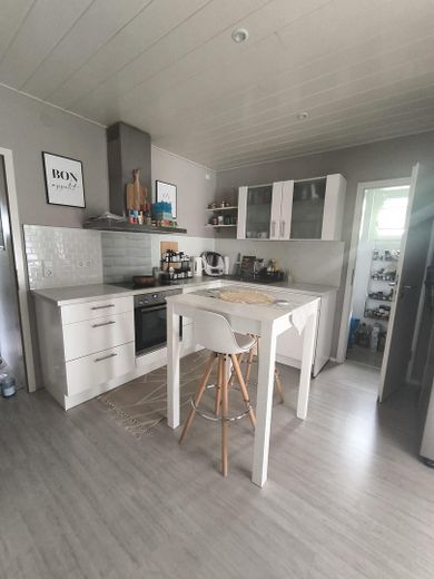 Apartamento de 4 habitaciones – tranquilo y céntrico en Rüsselsheim am Main – Photo 7