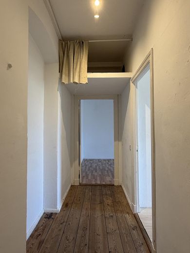 Bezugsfreie helle 2-Zimmer QG Altbauwohnung in der Nähe vom Schloss Charlottenburg (provisionsfrei) – Flur