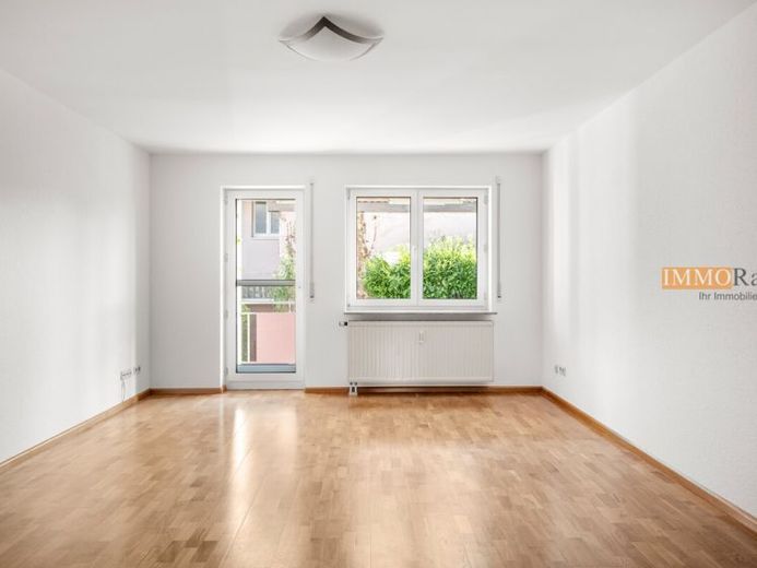 IMMORath.de - Helle 3-Zimmerwohnung mit zwei Stellplätzen – Foto 1